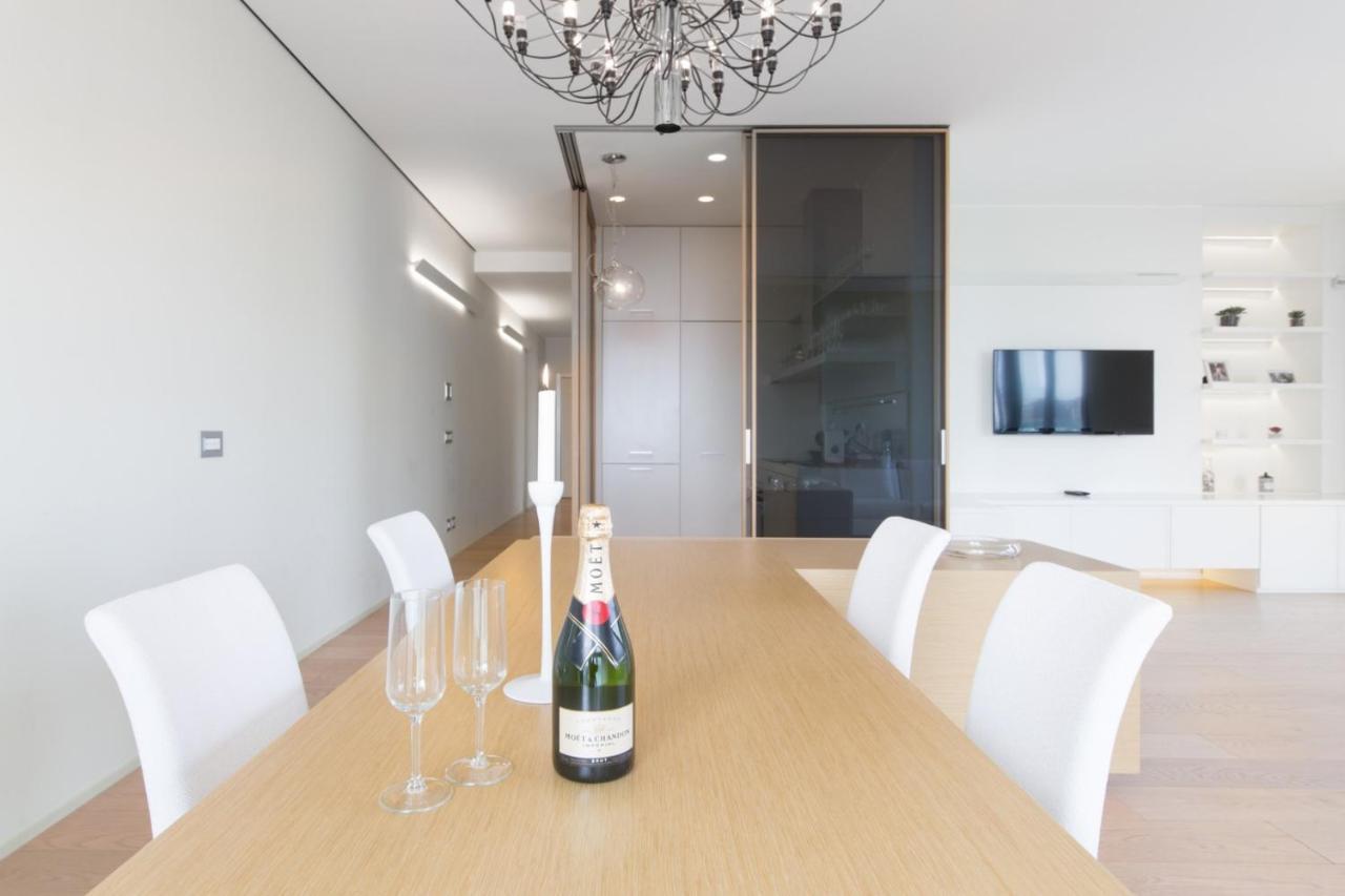 Stylish Elegant Suite In Torre Solaria With Exclusive Milan'S View Bagian luar foto