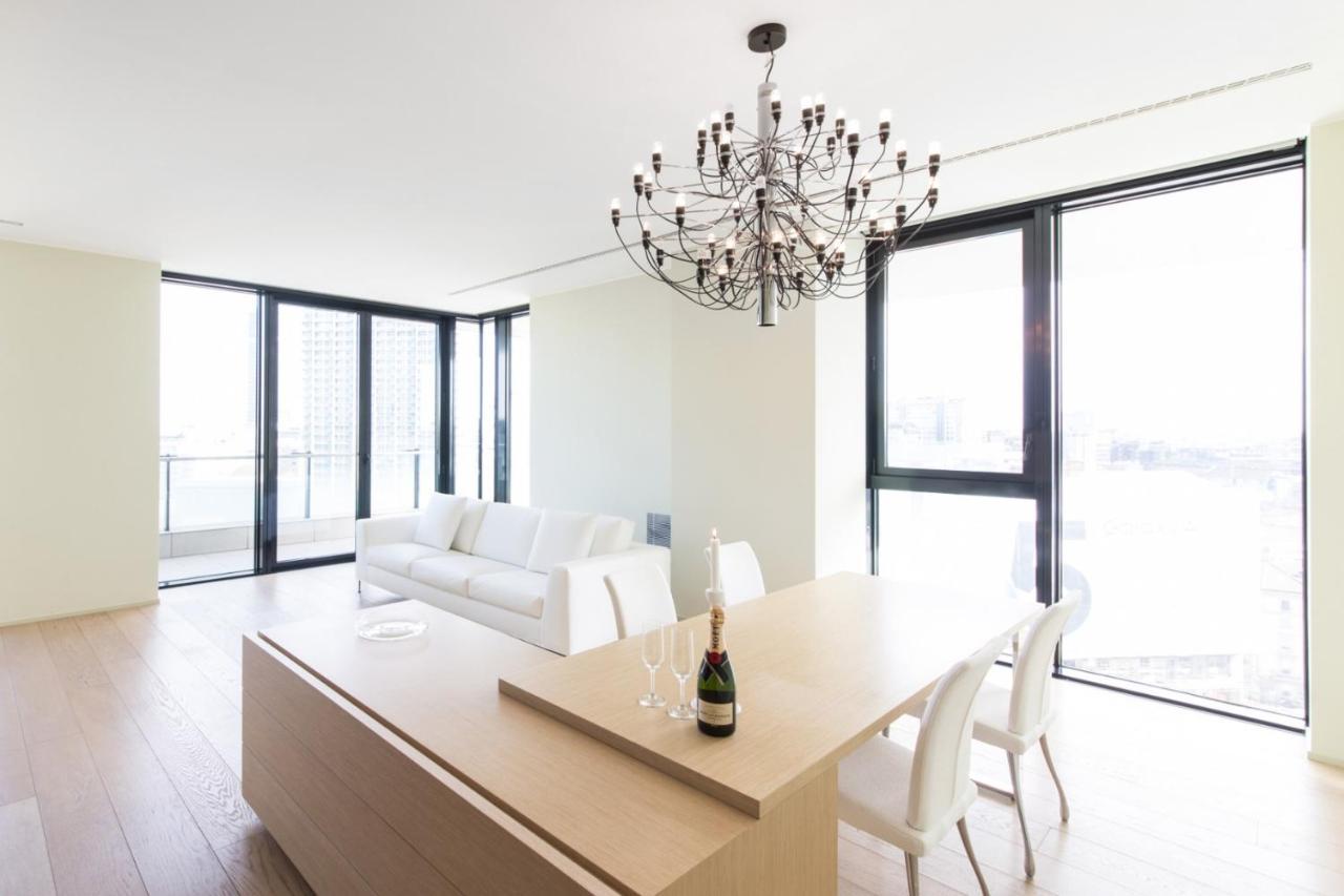 Stylish Elegant Suite In Torre Solaria With Exclusive Milan'S View Bagian luar foto